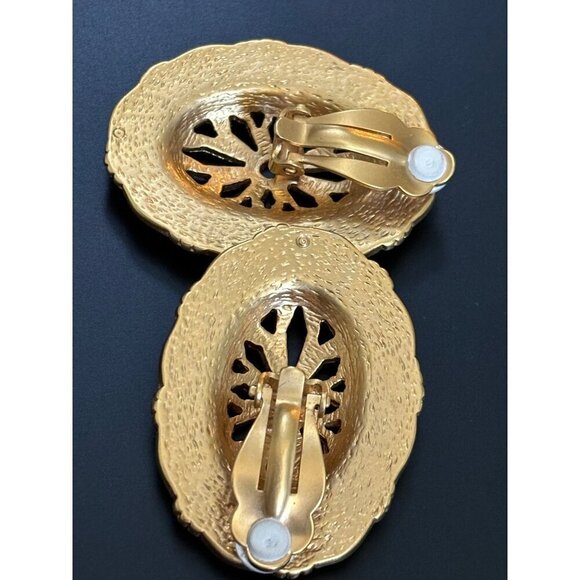 Vtg Avon 1980's Clip On Earrings Navy Blue Enamel Cut Out Oval‎ Satin Gold Tone - Picture 3 of 4